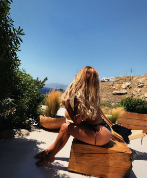 Allison - escort review from Rhodes, Greece
