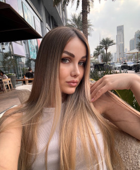 Elizabeth  - escort review from Turkey