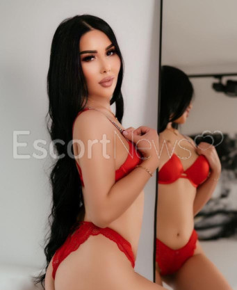 Photo escort girl SARA: the best escort service